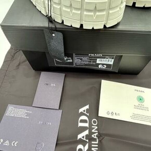 Women's Prada re-wheel gabardine sneaker in Desert beige size 40.5 made in Italy - Picture 8 of 13